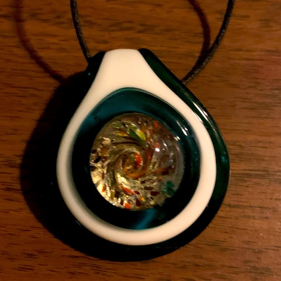 Glass Pendant Green and White handmade - Picture 5 of 8